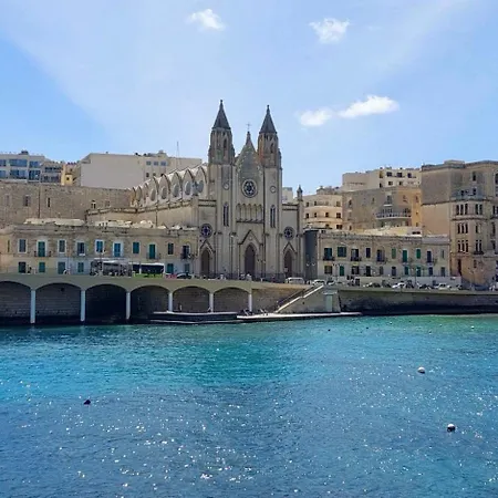 게스트하우스 Malta Crown *