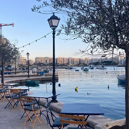 게스트하우스 Malta Crown