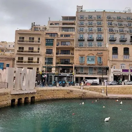 Malta Crown * Saint Julian's