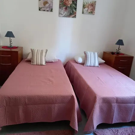 Malta Crown 게스트하우스 *