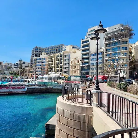 Malta Crown Maison d'hôtes San Ġiljan