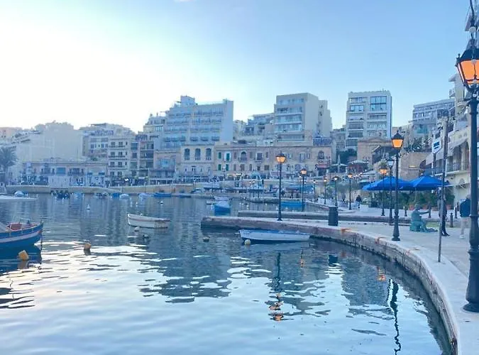 Malta Crown San Giuliano