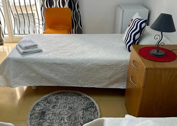 Konukevi Malta Crown *