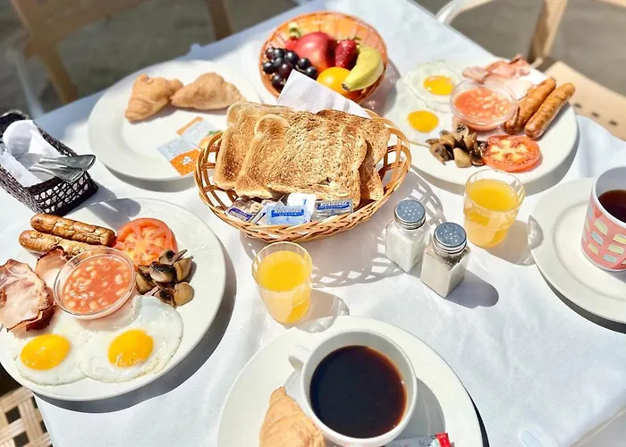 Konukevi Malta Crown