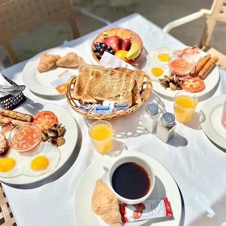 Guest house Malta Crown